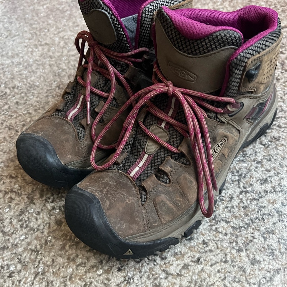 KEEN Brown and Pink Hiking Boots